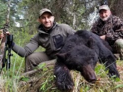 2 on 1 bear hunt